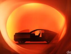 Toyota Siap Rebut Pasar Mewah dengan Century Coupe di JMS 2025