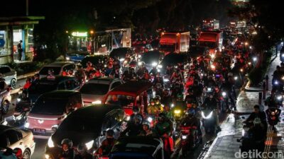 “Hampir Semua Ruas Jalan Jakarta Macet Malam Ini, Ini Penyebabnya dari Polisi!”