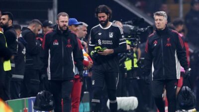 “Liverpool Jeblok, Siapa yang Bertanggung Jawab?” Subheadline: “Scholes: Alisson Absen”