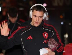 **Eks Striker MU Berbatov: Wirtz Akan Bersinar di Liverpool, Meski Masih Butuh Waktu**