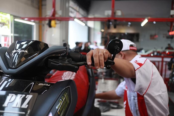 Lampu Motor Tiba-tiba Redup? Ini Penyebabnya yang Mungkin Belum Anda Ketahui