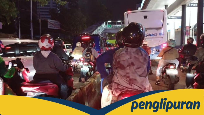Macet Parah Malam Ini di Jalan Gatot Subroto Semanggi Arah Pancoran: Kenapa Ini Terjadi?