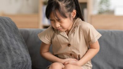 Kenali Penyebab Perut Anak Sakit Melilit Secara Tiba-tiba: Tangani dengan Cerdas
