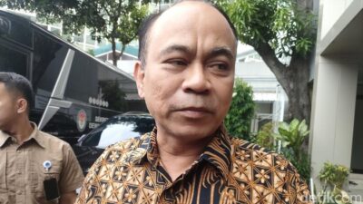 “Projo: Parpol atau PSI? Budi Arie Ungkap Pilihan Mengejutkan!”
