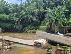 Tanggul Baswedan Kembali Jebol, 8 Fakta Mengerikan Banjir di Jati Padang