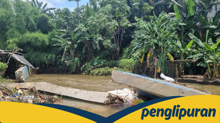 Tanggul Baswedan Kembali Jebol, 8 Fakta Mengerikan Banjir di Jati Padang
