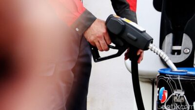 “Energi Kita, Pilihan Siapa? Menantang Oligarki Energi Dunia”