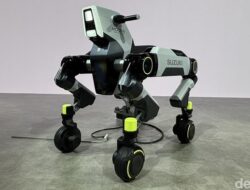 Unik! Suzuki Punya Kendaraan Robot Mirip Hewan yang Bisa Ditunggangi – Update 1