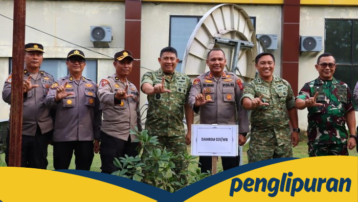 Tanam Pohon di Polres Siak, Danrem Dukung Polisi Hijau!
