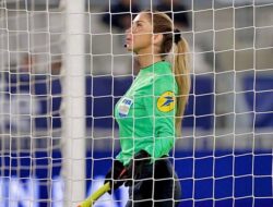 **Manuela Nicolosi: Kisah Wasit Wanita yang Kesal Dicap Terlalu Mencolok di Dunia Bola**