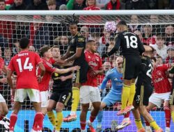 “Casemiro Menyulap Nottingham Vs MU: Setan Merah Terbang di Babak I”