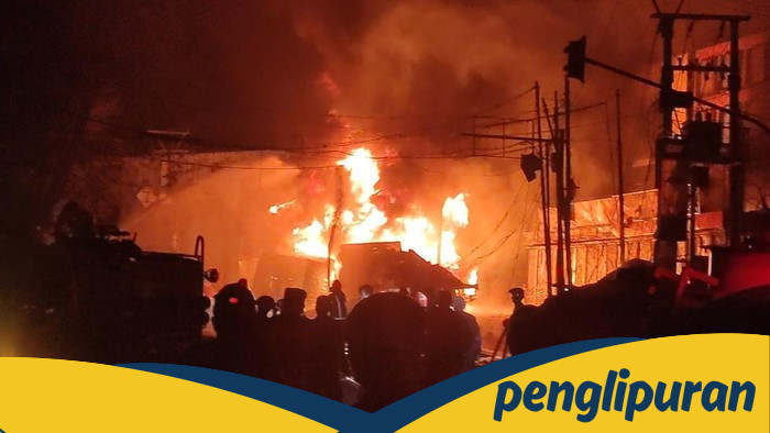 Tragedi Cianjur: Truk BBM Meledak, Pos Polisi dan Ruko Hancur dalam Sekejap