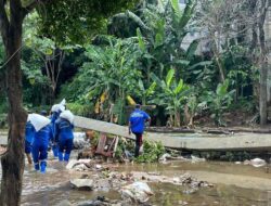 “Karung Pasir Tak Kuasa Tahan, Tanggul Baswedan Jebol dalam Drama Bencana”