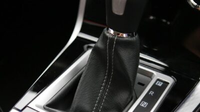 Cara Nyetir Mobil Matic di Tanjakan Curam – Update 1