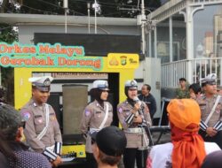 Polwan Metro Mix: Edukasi Lalin dengan Harmoni Nyanyi di CFD