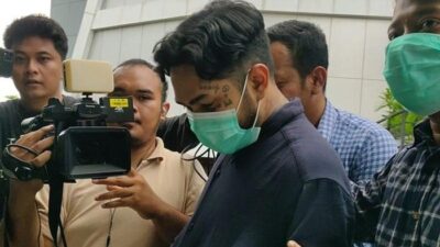 Onad di Bawah Lampu Pemeriksaan: Apa yang Sebenarnya Terjadi di Kasus Narkoba Polres Jakbar?