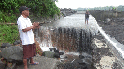 Gunung Semeru Erupsi Lagi, Banjir Lahar Ambleskan Jalan di Lumajang