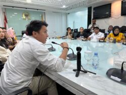 Fraksi Golkar DPR Dukung Aksi Protes Royalti, Ariel cs Bicara Transparansi