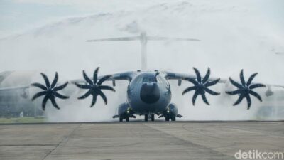 Pesawat Airbus A400M Kedua Hadir Februari 2026, Ungkap Seskab Teddy