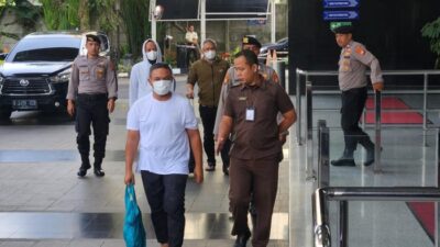 Gubernur Riau Abdul Wahid Hadiri KPK, Apakah Ini Langkah Hukuman atau Akhir dari OTT?