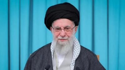 **Khamenei: Kerja Sama dengan AS Mustahil Selama Masih Dukung Israel, Demi Perdamaian Timur Tengah**