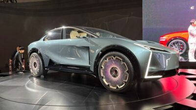 Bos Lexus Kaget, Toyota Proklaimasi Century Sebagai Ratu Mobil Termewah!