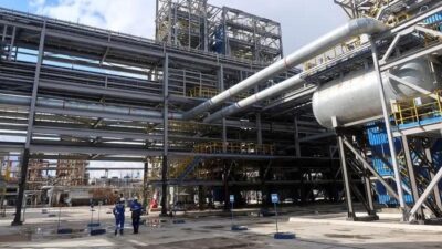 Serangan Drone Ukraina Picu Ledakan Mengerikan di Pabrik Petrokimia Rusia, Bencana Global Terancam