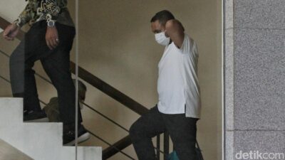 **KPK Sita Duit Rp 1,6 M Saat OTT Gubernur Riau Abdul Wahid, Tudingan Korupsi Meninggi**