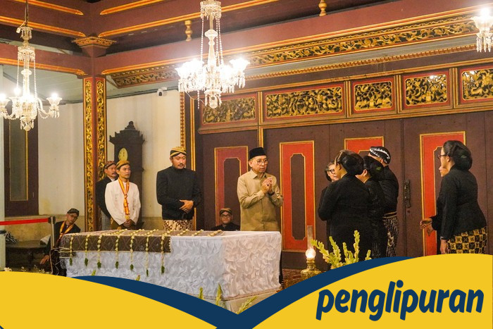 Menbud Fadli Zon Berikan Dukungan Mendalam atas Wafatnya Sri Susuhunan Pakubuwana XIII