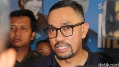 **Skorsing 6 Bulan Sahroni dari DPR: Rumah Dijarah, Dukung Keputusan MKD?**