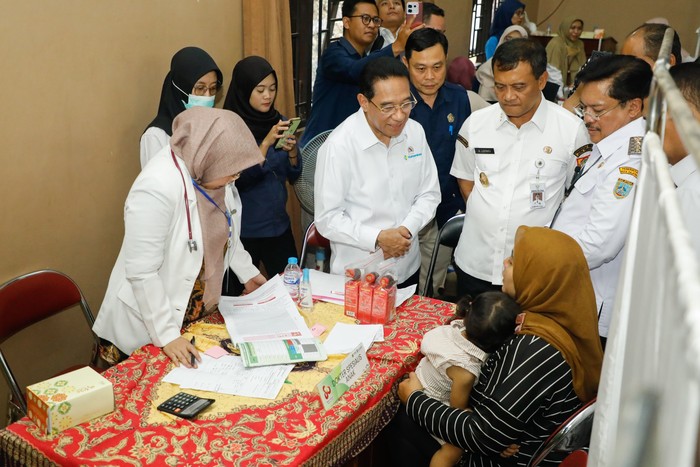 **Wamenkes Pujian untuk Program Speling Ahmad Luthfi yang Jangkau 706 Desa**