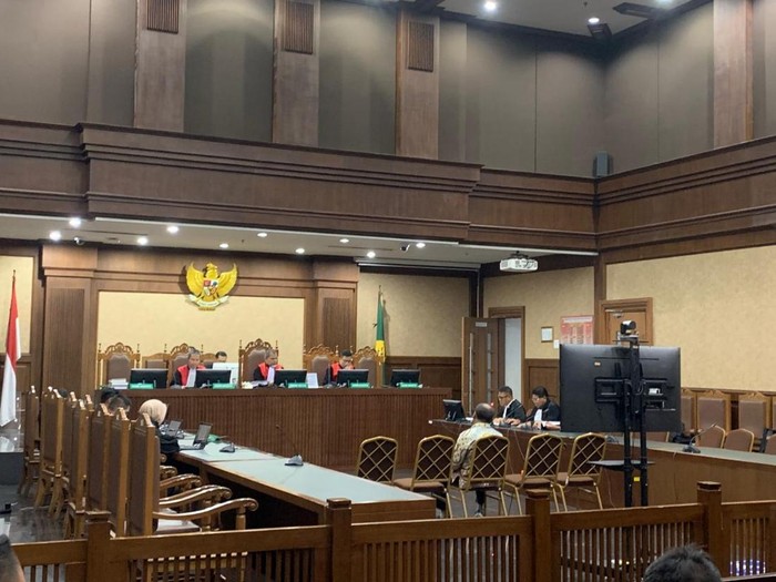 Hakim Terdakwa Kasus Migor Ngaku Ikhlas Dihukum, Ungkit Persidangan Akhirat: Kisah Ketulusan atau Permainan Hukum?