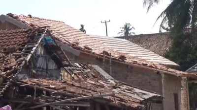 142 Rumah dan Fasilitas Umum di Lampung Rusak Diterjang Puting Beliung, BPBD: Dampak Luas di 5 Kabupaten