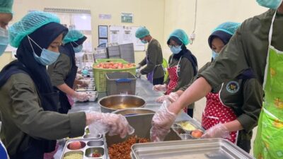 “SPPG Polres Tala Sajikan Menu Ayam Masak ‘Bom’, Jadi Favorit Anak Sekolah”