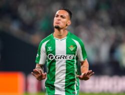 [Antony Cetak Gol Spektakuler, Betis Goyang Lyon dengan Kejutan!]