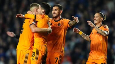 **Rangers Vs Roma: Il Lupi Beraksi, Kemenangan 2-0 di Liga Europa**