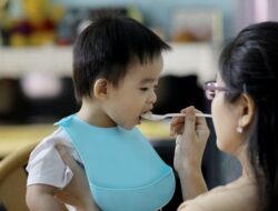 Trauma Makan pada Batita: Tanda Klinis, Pemicu, dan Cara Pulihnya – Update 1