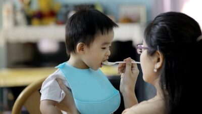 Trauma Makan pada Batita: Tanda Klinis, Pemicu, dan Cara Pulihnya – Update 1