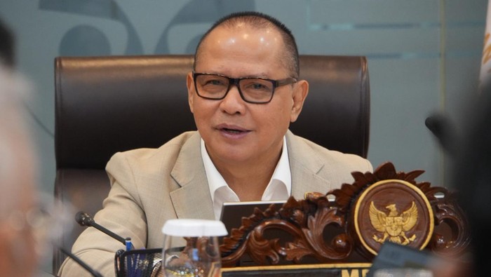 [Menteri P2MI Bersama CEO IBC: Target Pelatihan 500 Ribu PMI Terwujud]