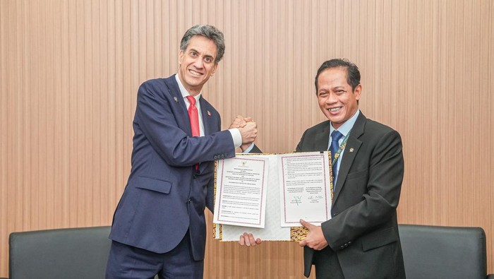 RI-Inggris Teken MoU Pengembangan Mitigasi dan Adaptasi Perubahan Iklim - Update 1