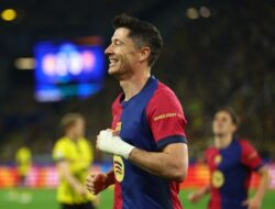 **Satu Syarat Lewandowski Untuk Bertahan di Barcelona**