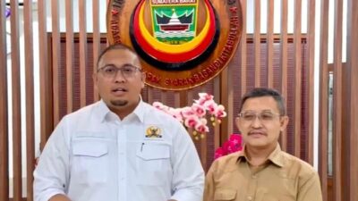 “Andre Rosiade Pastikan Tol Sicincin-Bukittinggi Beroperasi 2026, Solusi Transportasi Baru!”