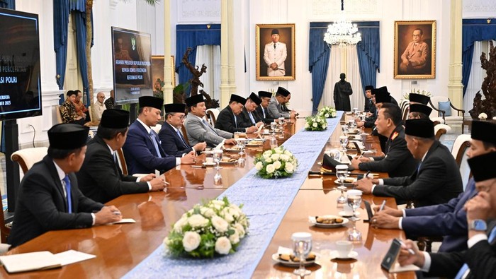 **Prabowo: Komisi Polri Tak Boleh Takut Lihat Kekurangan, Langkah Reformasi Dimulai Hari Ini**