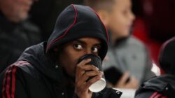 Man City vs Liverpool: Isak Siap Beraksi?