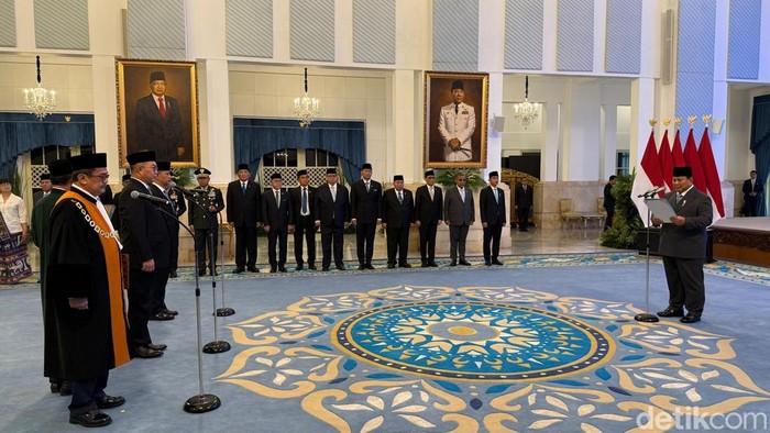 **Hakim Agung Dwiarso Resmi Jadi Wakil Ketua MA, Ucap Sumpah di Depan Prabowo**