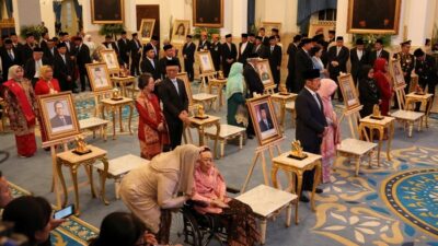 “Soeharto, Gus Dur, dan Marsinah: Menggugat Sejarah di Hari Pahlawan”