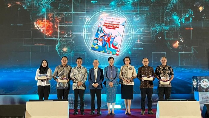 Cegah Krisis Keuangan, KP2MI Gandeng BI & OJK Luncurkan Buku Saku PMI