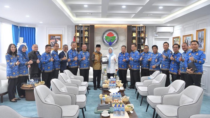 [Kemendes-Pemkab Serang Percepat Bangun Desa, Manfaatkan Potensi Lokal]