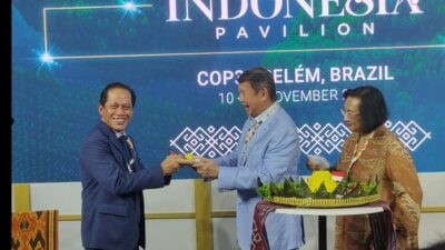 **Hashim Potong Tumpeng, Buka Paviliun Indonesia di COP30 Brasil untuk Perubahan Iklim**