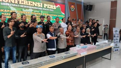 [Polda Riau Berhasil Miskinkan Bandar Narkoba, Aset Rp 15 M Disita!]